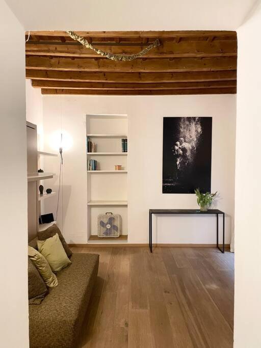 Апартаменты Design Studio Centro Storico Милан Экстерьер фото